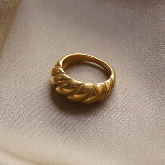 💛18K gold plated braided ring - Picture 7 of 11